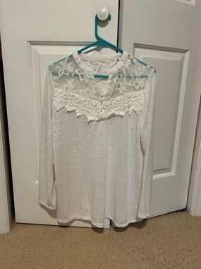 Faded Glory White Lace Yoke Long Sleeve Blouse